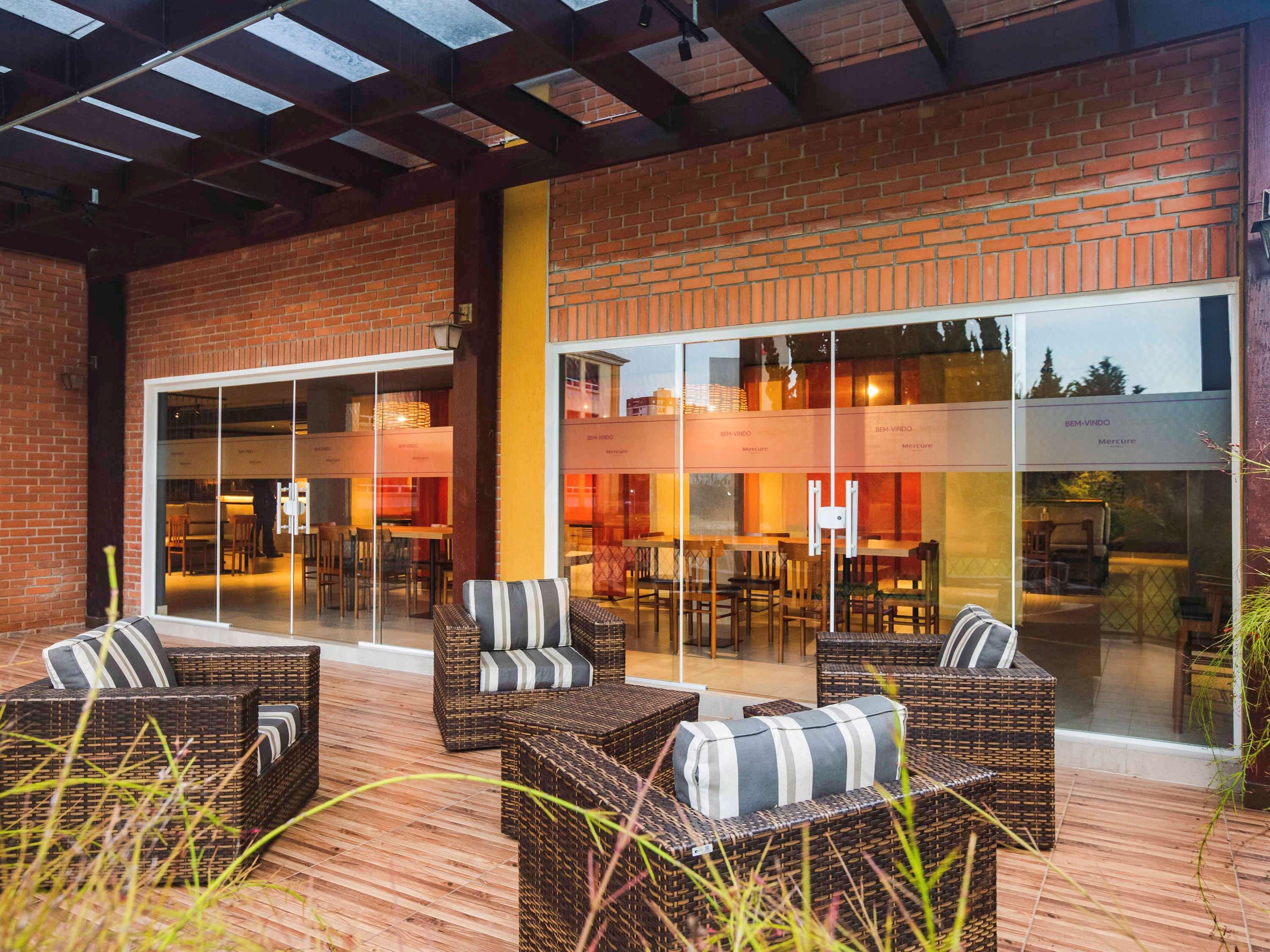 Hotel Cassino Tower Curitiba Aeroporto By Nacional Inn Сан-Жозе-дус-Пиньяйс Экстерьер фото
