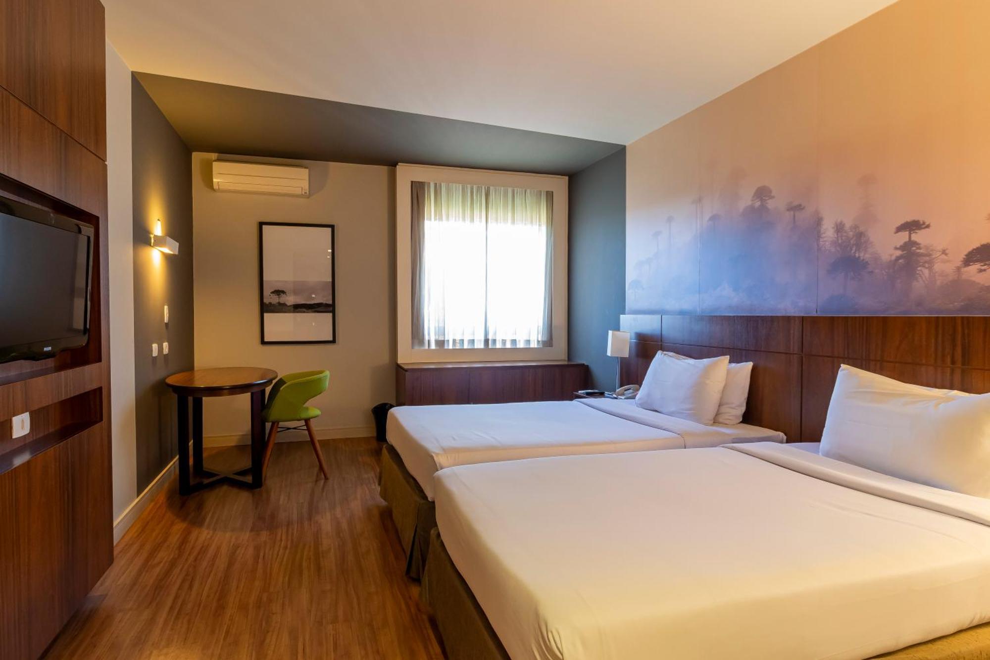 Hotel Cassino Tower Curitiba Aeroporto By Nacional Inn Сан-Жозе-дус-Пиньяйс Экстерьер фото