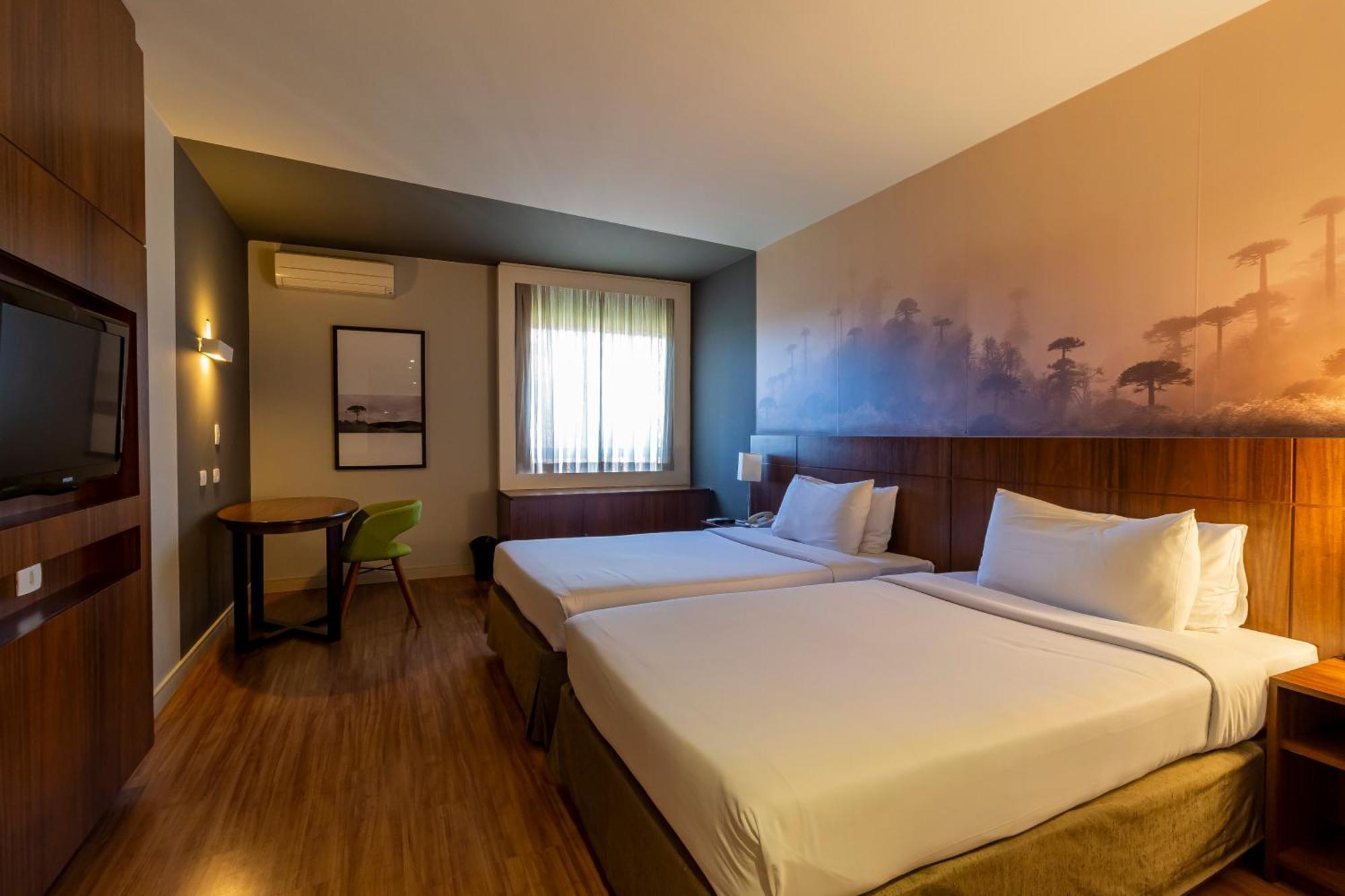 Hotel Cassino Tower Curitiba Aeroporto By Nacional Inn Сан-Жозе-дус-Пиньяйс Экстерьер фото