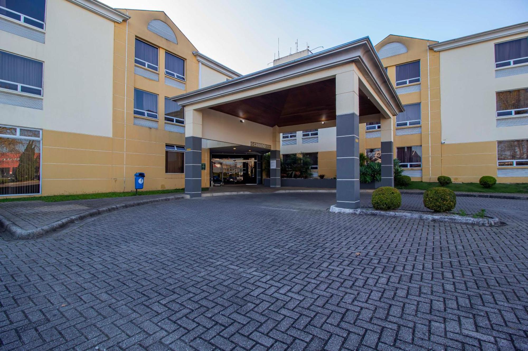 Hotel Cassino Tower Curitiba Aeroporto By Nacional Inn Сан-Жозе-дус-Пиньяйс Экстерьер фото