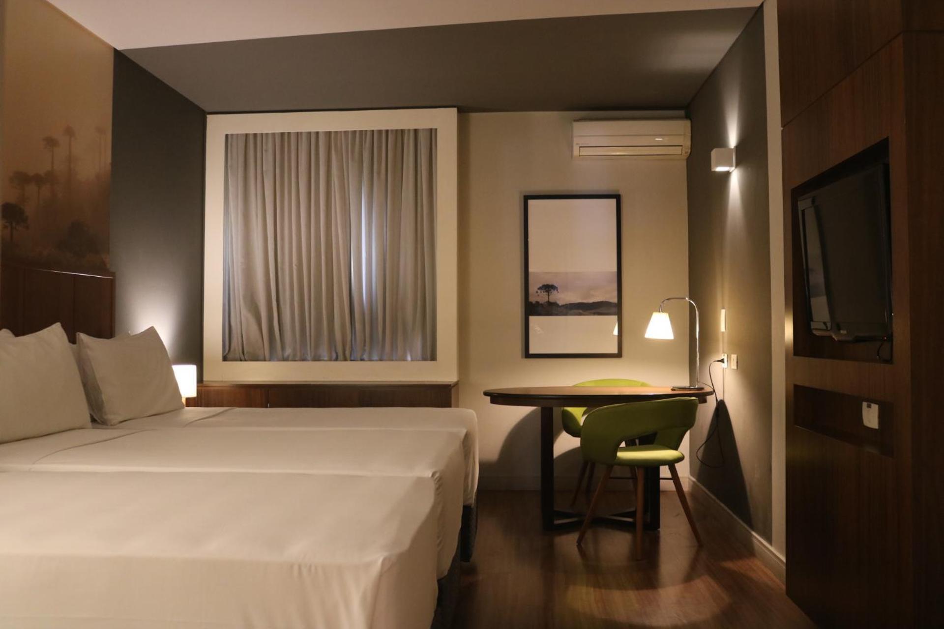 Hotel Cassino Tower Curitiba Aeroporto By Nacional Inn Сан-Жозе-дус-Пиньяйс Экстерьер фото